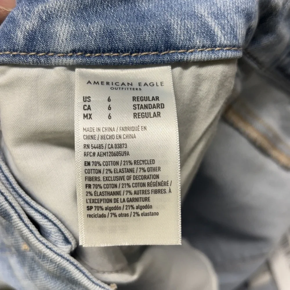 American Eagle Jeans Womens 6 29x29 Curvy High Rise Jegging Distressed Denim NWT